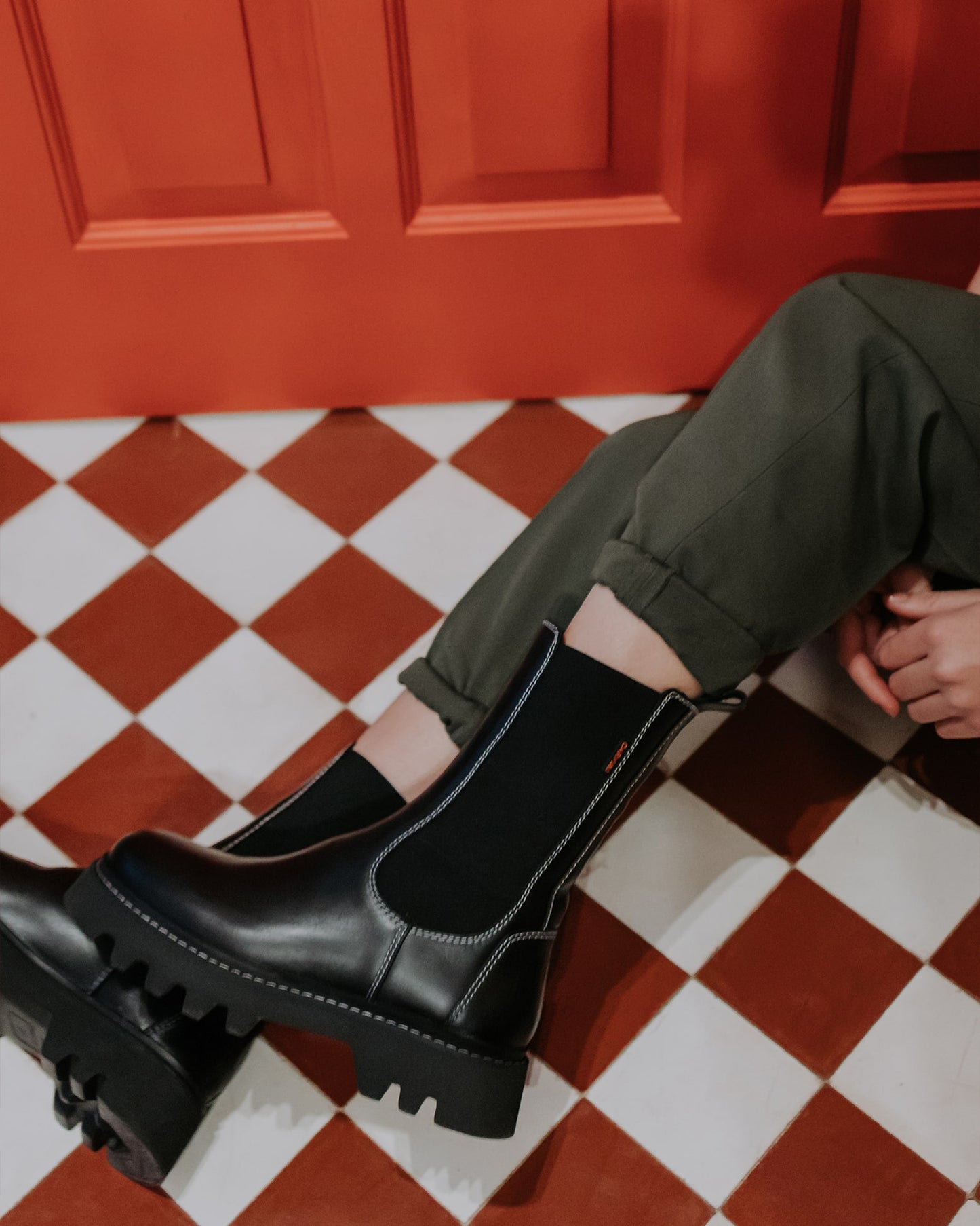 Dark Tulip Elastic boot